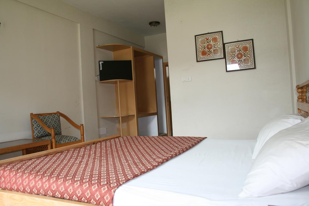 Pine Top Hotels Naran Bagian luar foto
