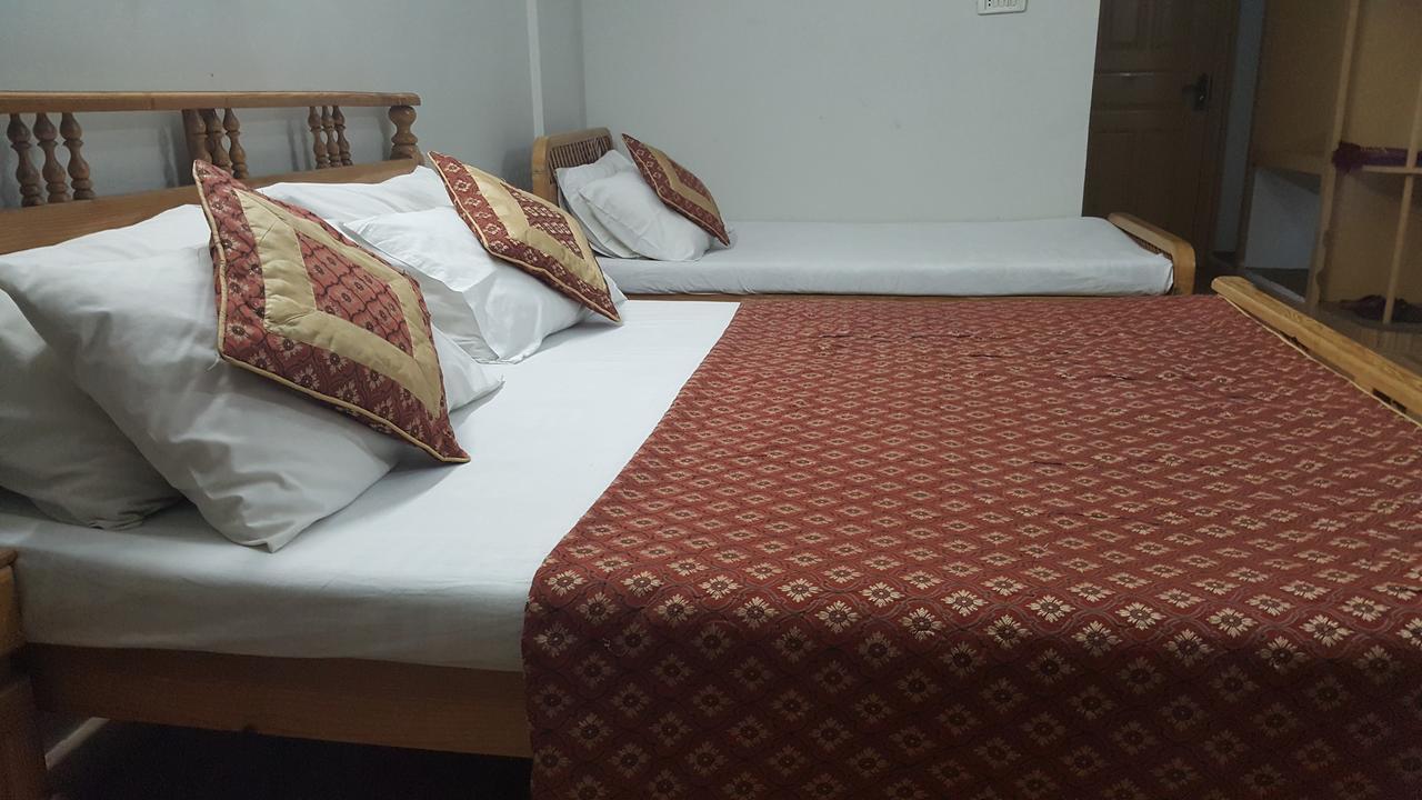 Pine Top Hotels Naran Bagian luar foto