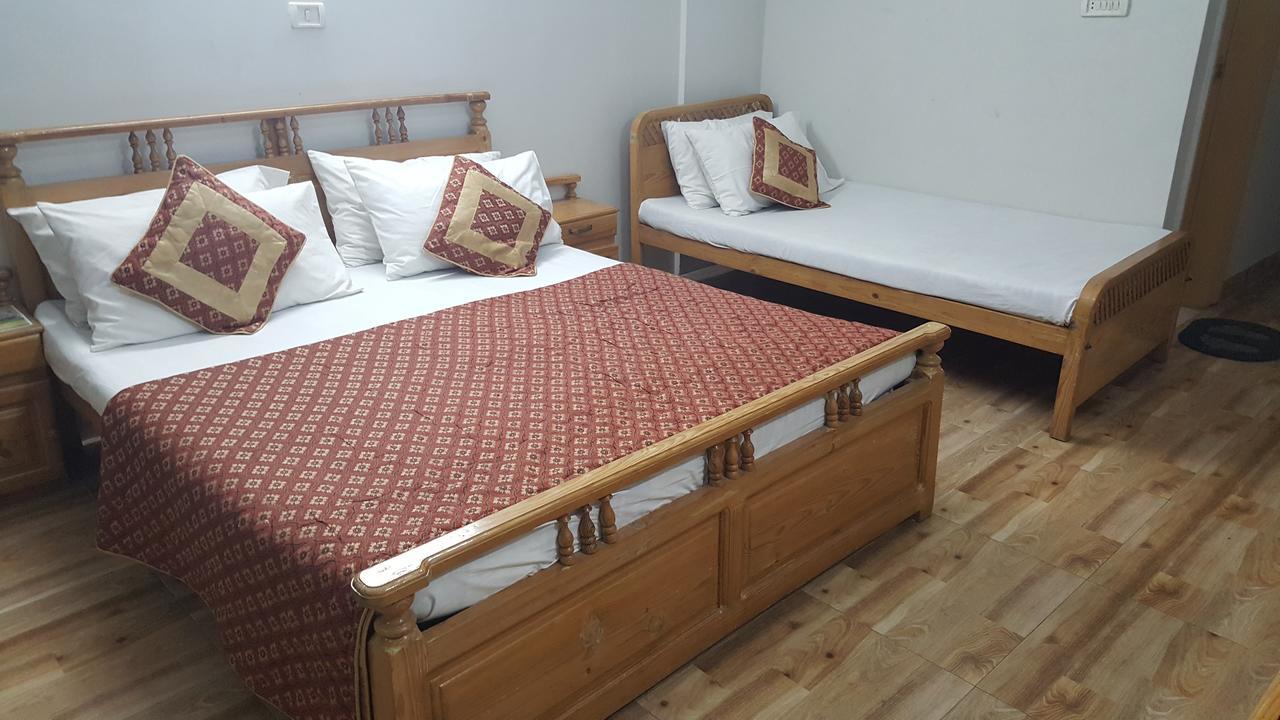Pine Top Hotels Naran Bagian luar foto