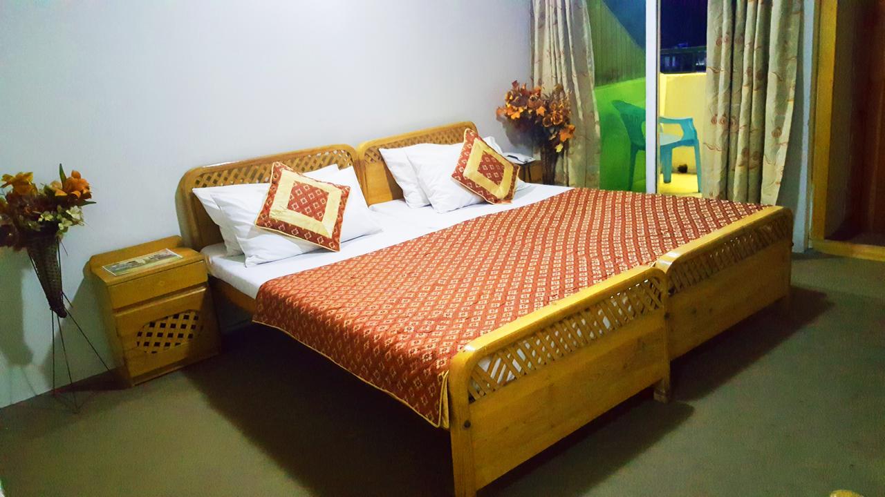 Pine Top Hotels Naran Ruang foto