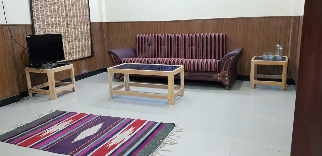 Pine Top Hotels Naran Bagian luar foto